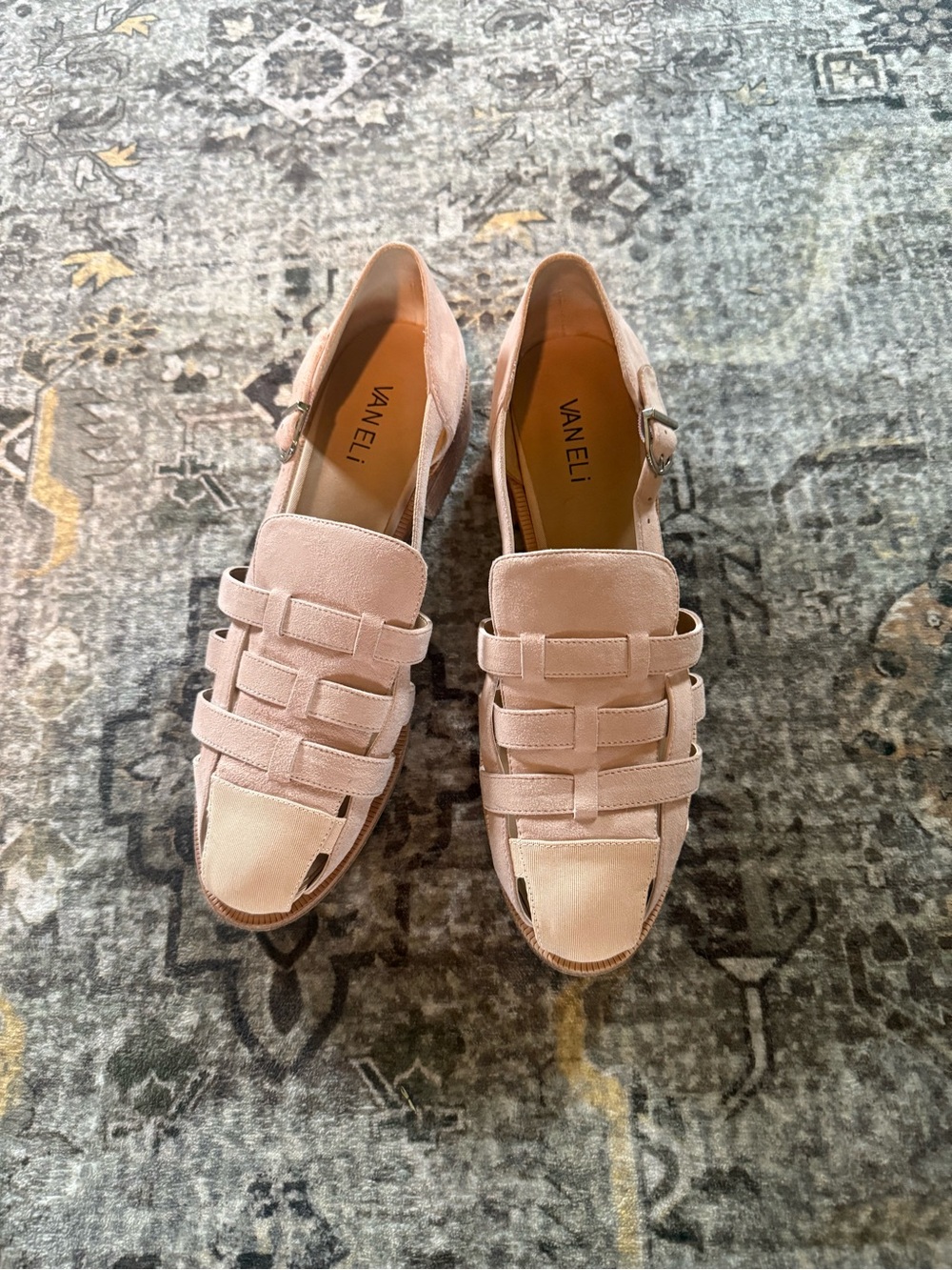 🩰 VANELi Women’s Fisherman Blush Pink Suede Strappy Loafers Size 9